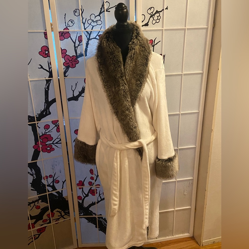 Elegant robe L/XL